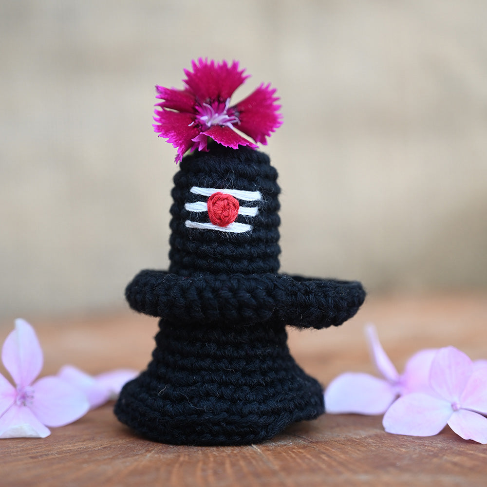 Shivling KC Soft Plush Toy | Toys For Kids | Handmade Infant Soothe Toys | Artisan Made In India | Amigurumi Toys | 100% Cotton | Crochet Shiv ling key chain